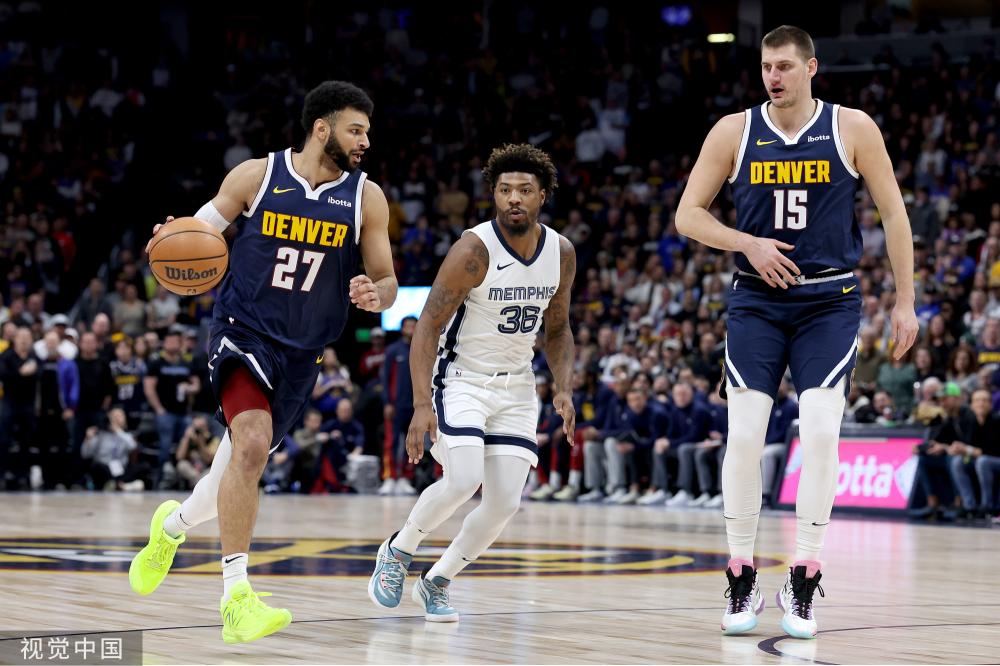 与此同时 与此同时