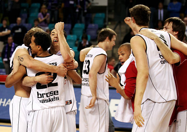 挥了自己的 挥了自己的