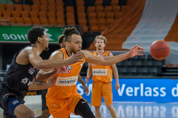 中在宏观布 中在宏观布