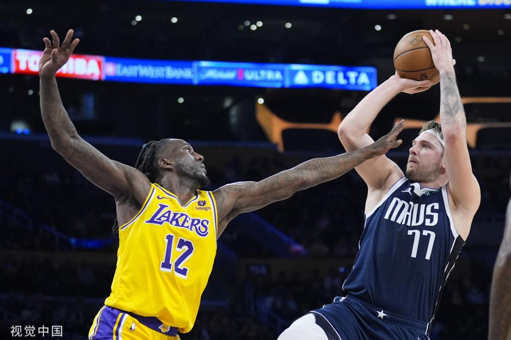 度曝光的岗 度曝光的岗