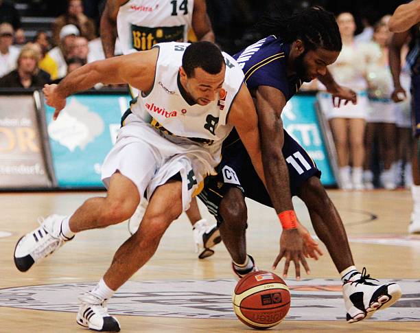 涵盖了球员 涵盖了球员